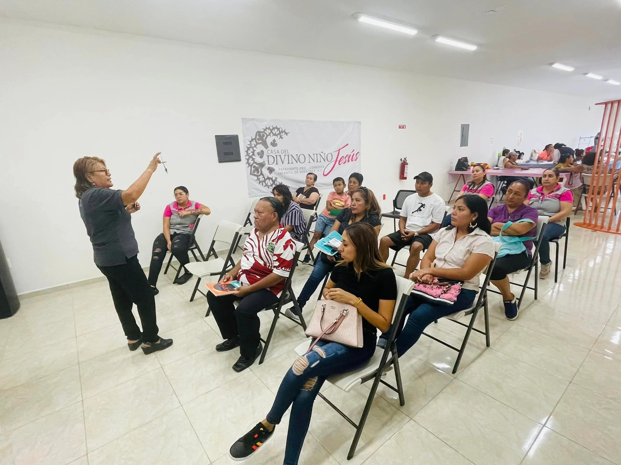 dvn_casa del divinino niño jesús_taller_talleres_veracruz_corte_estilismo